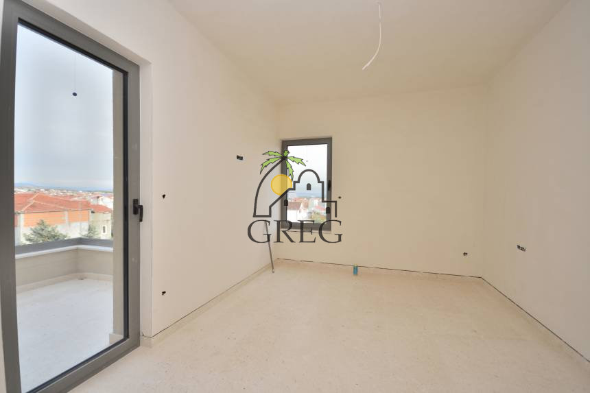 Croatia, North Dalmatia, Vodice - Apartment, for sale