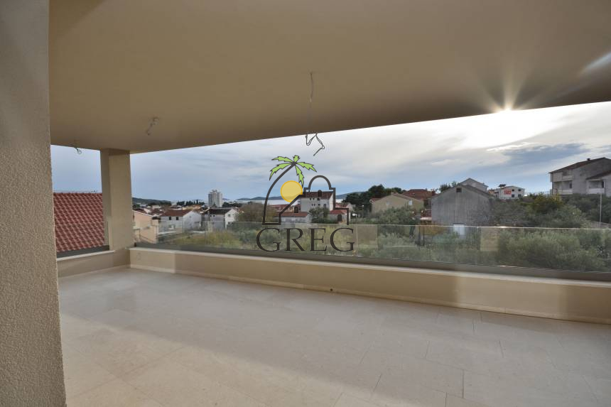 Croatia, North Dalmatia, Vodice - Apartment, for sale