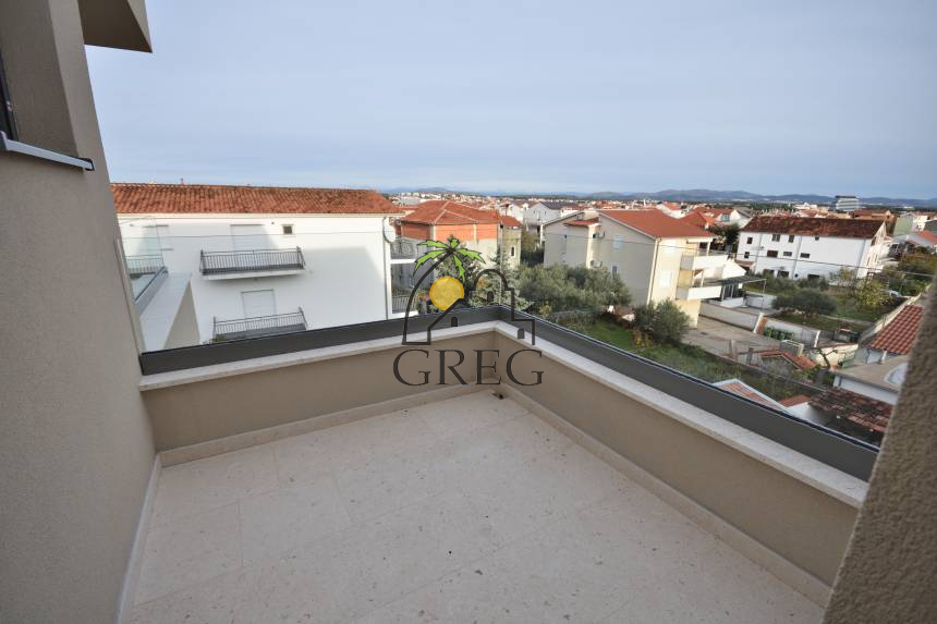 Croatia, North Dalmatia, Vodice - Apartment, for sale