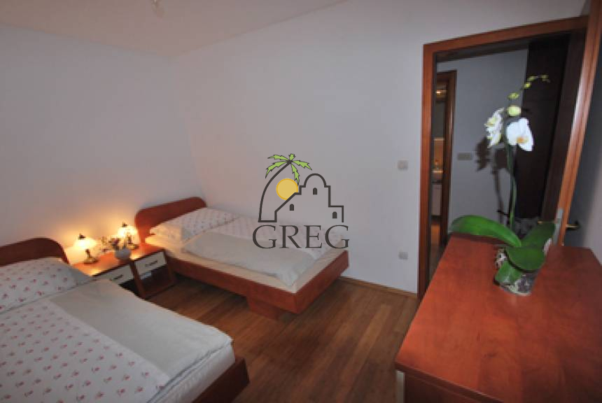 Croatia, North Dalmatia, Vodice - Apartment, for sale