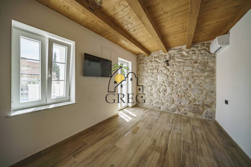 Chorwacja, Dalmacja Północna,  - Dom kamienny, na sprzedaż