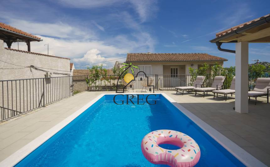 Chorwacja, Dalmacja Północna,  - Dom kamienny, na sprzedaż