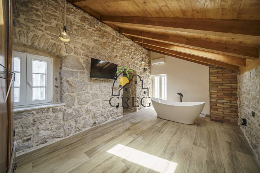 Chorwacja, Dalmacja Północna,  - Dom kamienny, na sprzedaż