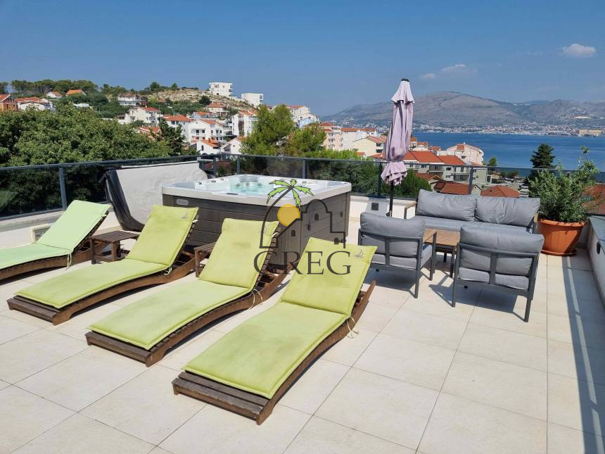 Croatia, Island of Ciovo,  - Apartment, for sale