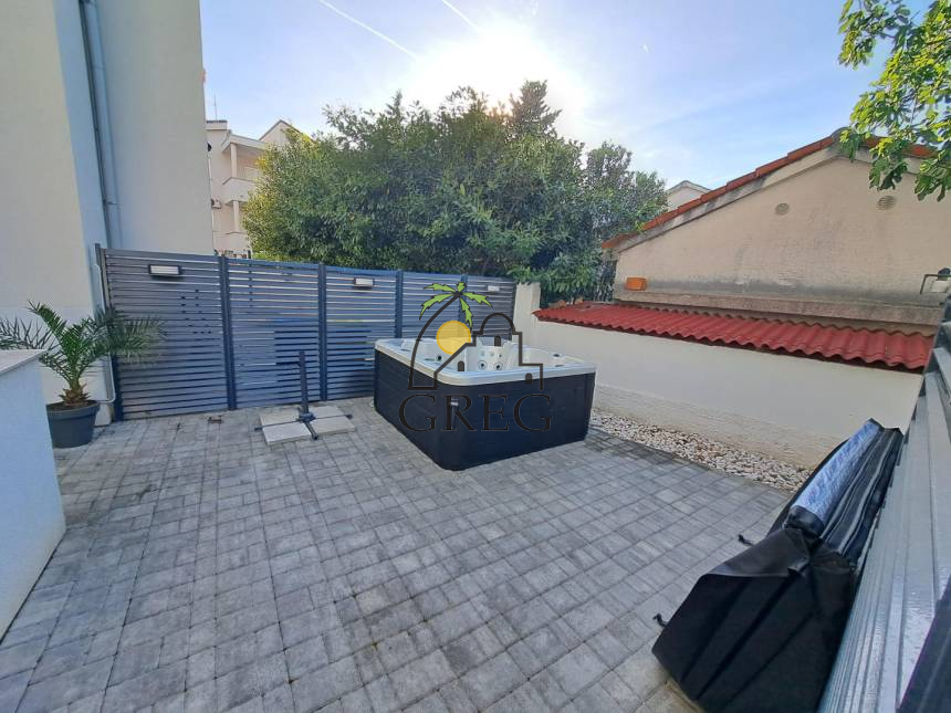 Chorwacja, Wyspa Pag, Novalja - Apartament, na sprzedaż