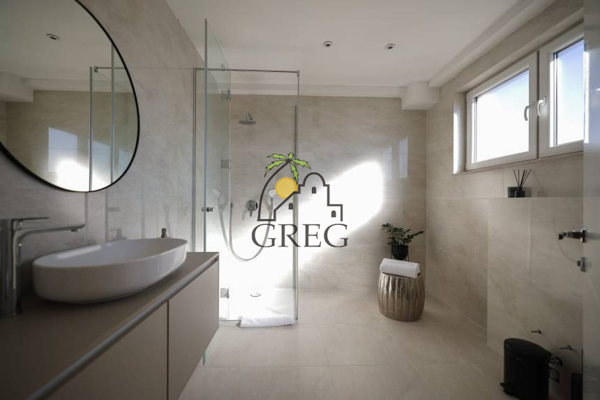 Chorwacja, Dalmacja Północna, Zadar - Apartamentowiec, na sprzedaż