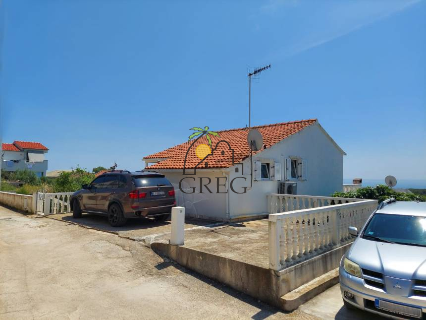 Croatia, Island of Vis,  - House, for sale