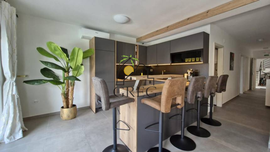 Chorwacja, Wyspa Pag, Novalja - Apartament, na sprzedaż