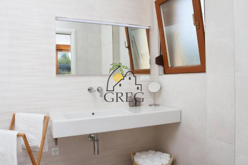 Chorwacja, Wyspa Ciovo,  - Dom, na sprzedaż