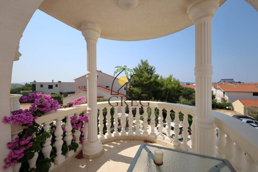 Croatia, North Dalmatia, Vodice - Apartment, for sale