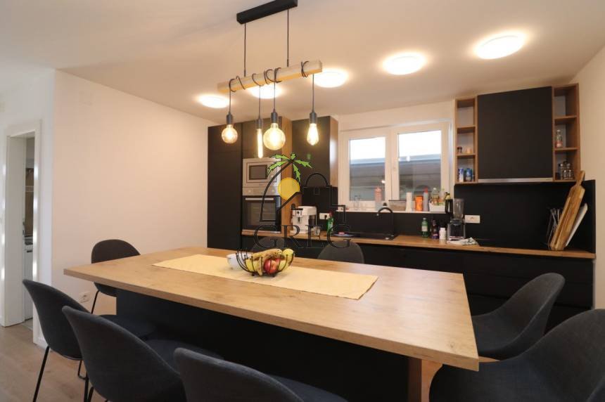 Chorwacja, Dalmacja Północna, Vodice - Apartament, na sprzedaż