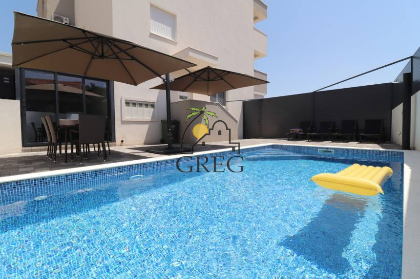 Croatia, North Dalmatia, Vodice - Apartment, for sale