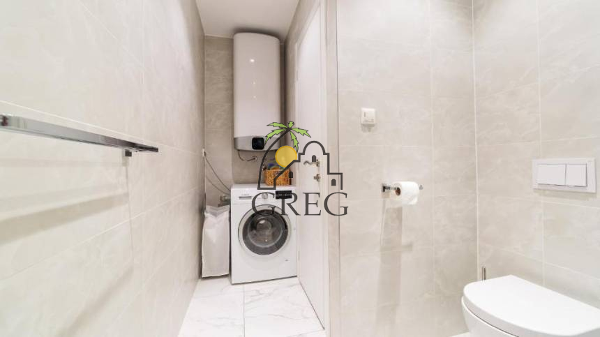 Croatia, North Dalmatia, Vodice - Apartment, for sale