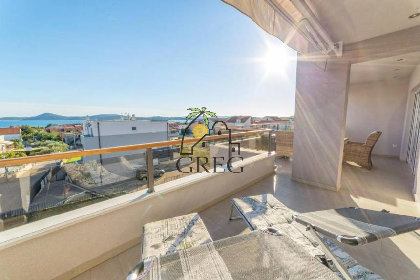 Croatia, North Dalmatia, Vodice - Apartment, for sale