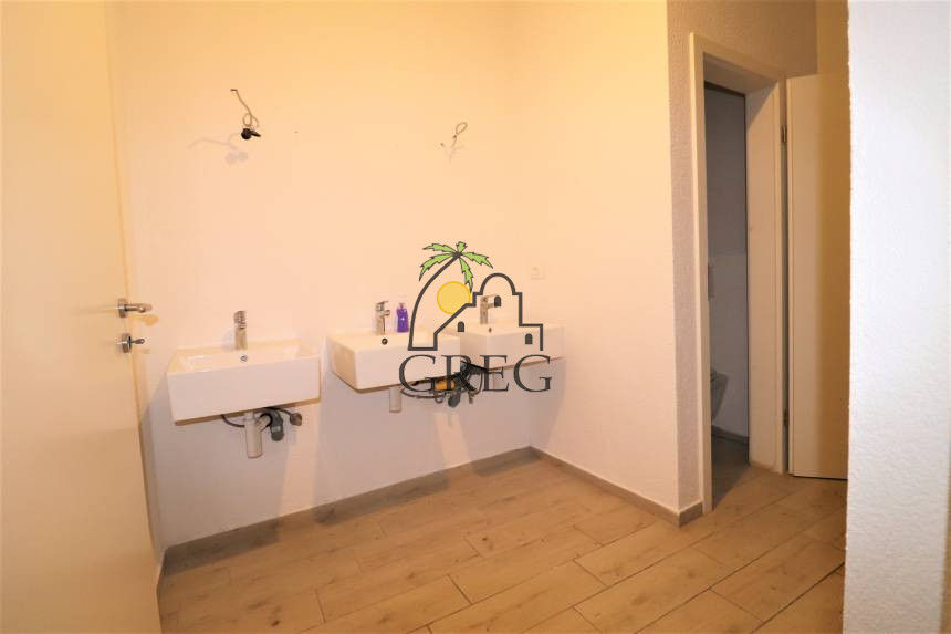 Croatia, North Dalmatia, Zaton - House, for sale