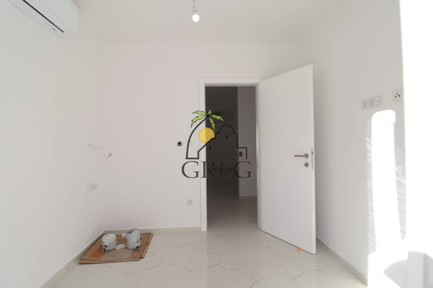 Croatia, North Dalmatia, Žaborić - Apartment, for sale