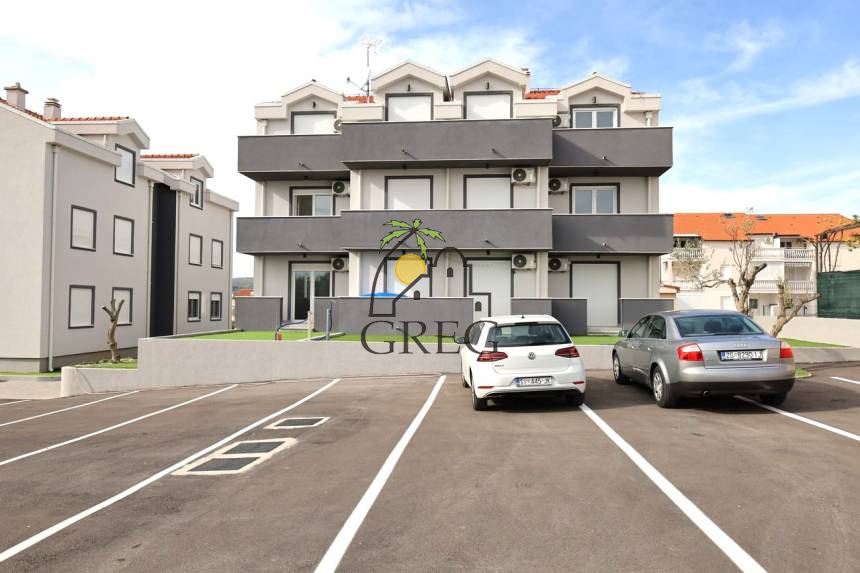 Croatia, North Dalmatia, Vodice - Apartment, for sale