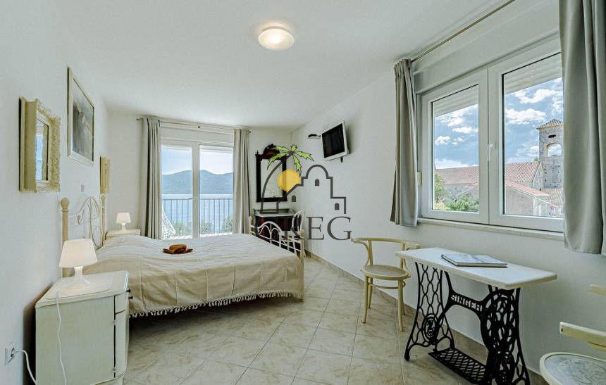 Chorwacja, Półwysep Pelješac,  - Bliźniak, na sprzedaż