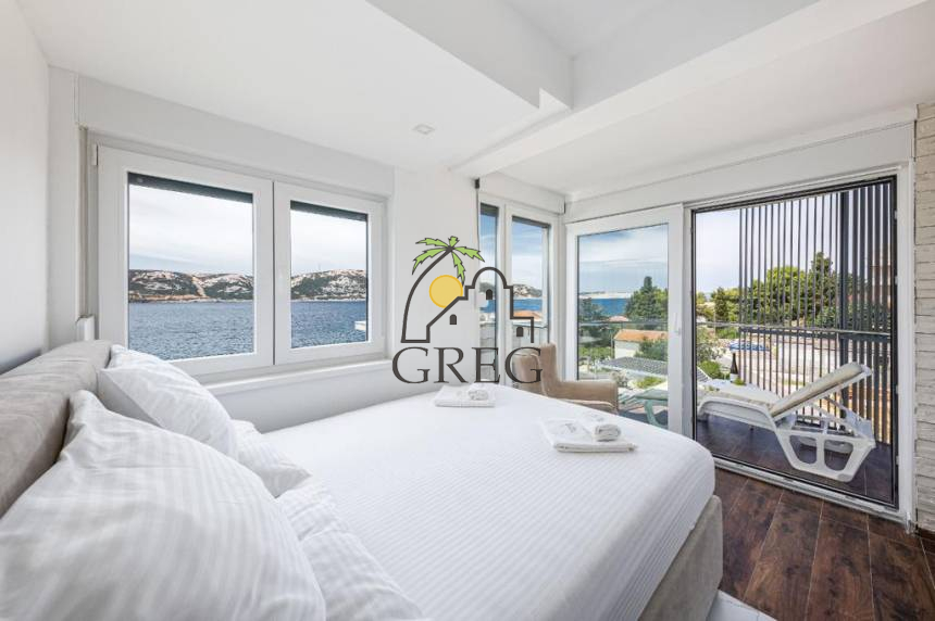 Croatia, Pag Island, Stara Novalija - Apartment, for sale