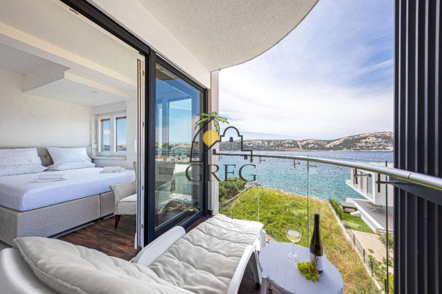 Croatia, Pag Island, Stara Novalija - Apartment, for sale