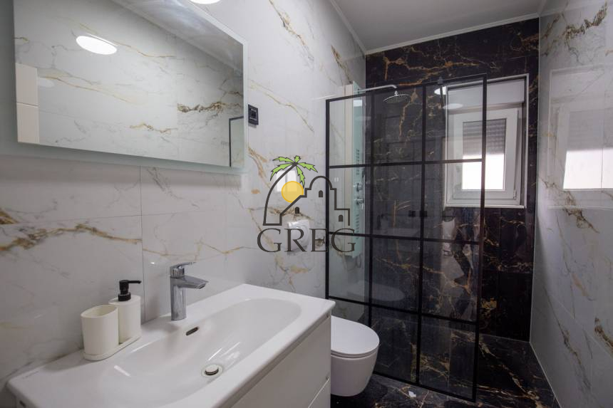 Chorwacja, Wyspa Vir,  - Bliźniak, na sprzedaż