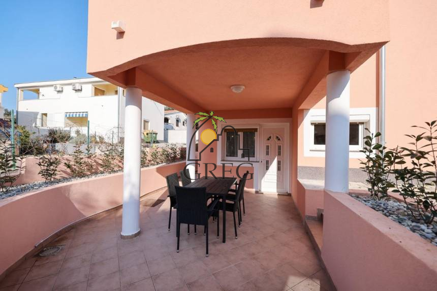 Croatia, North Dalmatia, Petrcane - Apartment, for sale