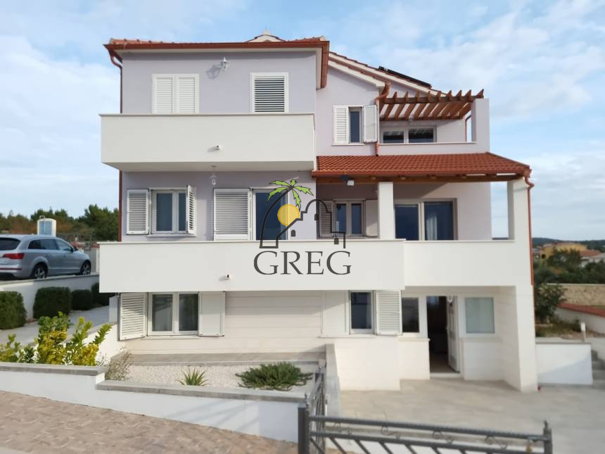 Croatia, North Dalmatia, Primošten - House, for sale