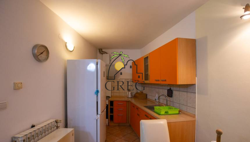 Chorwacja, Dalmacja Północna, Šibenik  - Szeregowiec, na sprzedaż