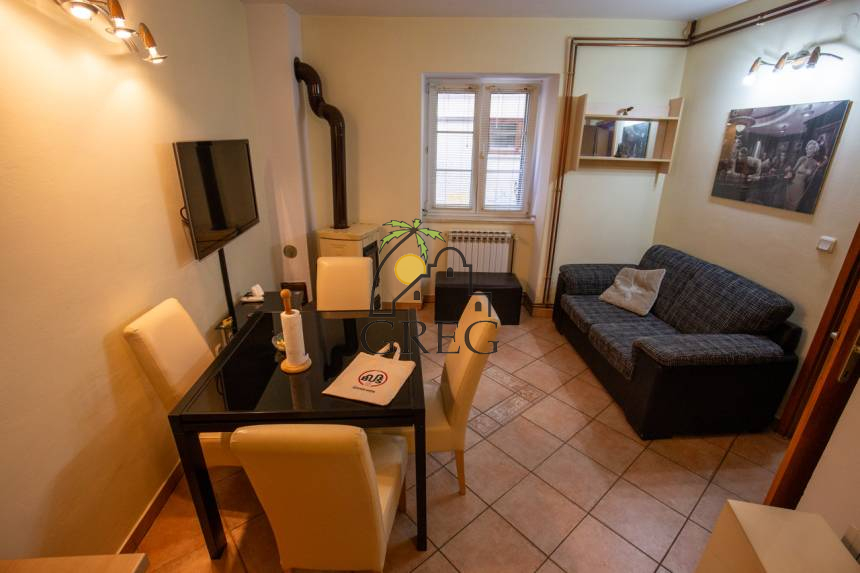 Chorwacja, Dalmacja Północna, Šibenik  - Szeregowiec, na sprzedaż