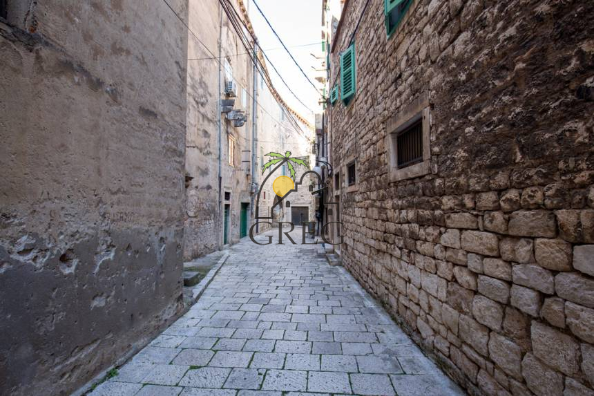 Chorwacja, Dalmacja Północna, Šibenik  - Szeregowiec, na sprzedaż