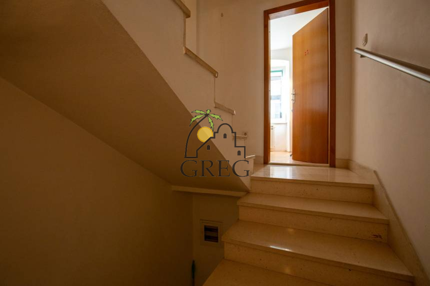 Chorwacja, Dalmacja Północna, Šibenik  - Szeregowiec, na sprzedaż