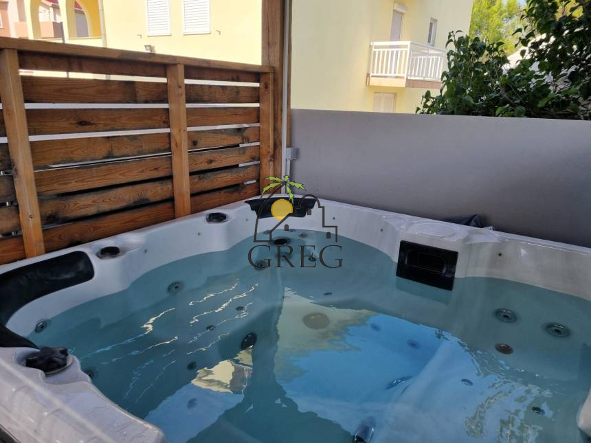 Chorwacja, Wyspa Ciovo,  - Apartament, na sprzedaż