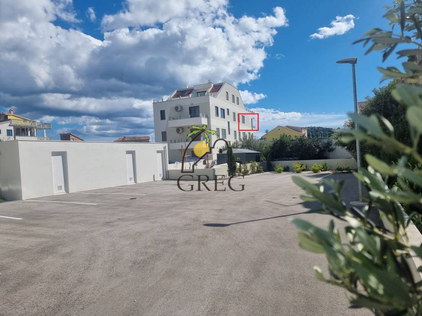Croatia, Middle Dalmatia, Rogoznica - Apartment, for sale