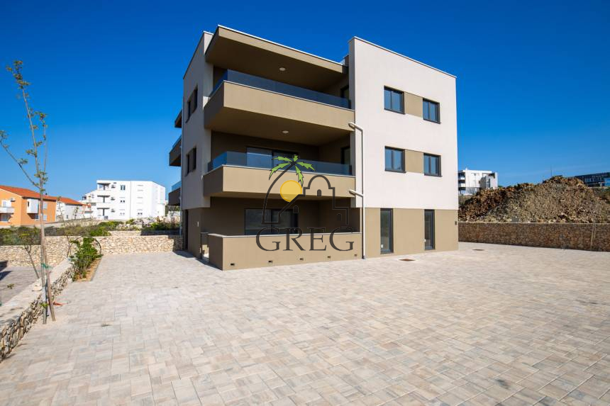 Croatia, Island of Pag, Novalja - Apartment, for sale