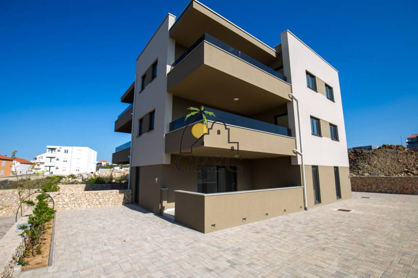 Croatia, Island of Pag, Novalja - Apartment, for sale