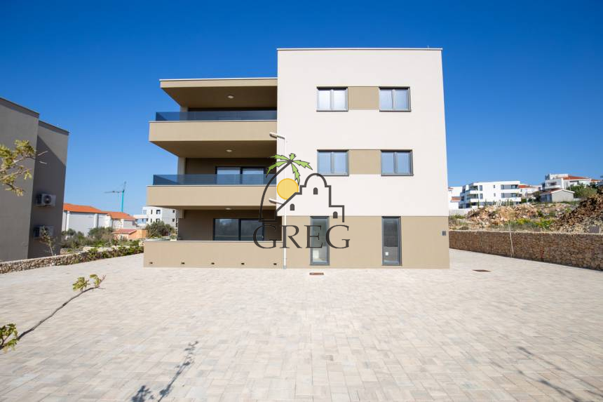 Croatia, Island of Pag, Novalja - Apartment, for sale