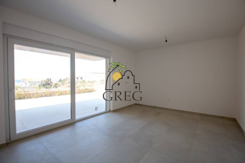 Croatia, Island of Pag, Novalja - Apartment, for sale