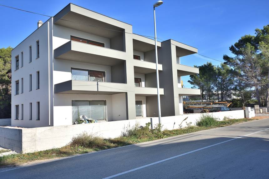 Croatia, North Dalmatia, Srima - Apartment, for sale