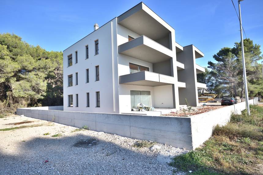 Croatia, North Dalmatia, Srima - Apartment, for sale