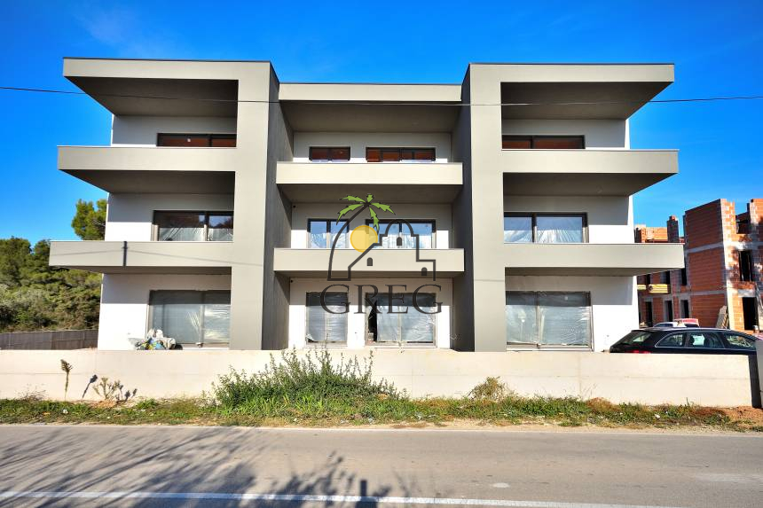 Croatia, North Dalmatia, Srima - Apartment, for sale