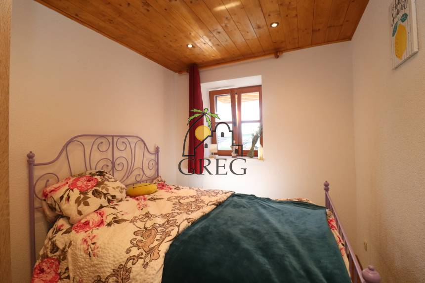 Chorwacja, Dalmacja Północna, Pirovac - Dom kamienny, na sprzedaż