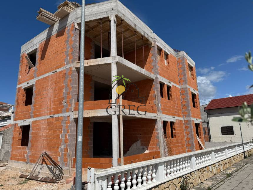 Croatia, North Dalmatia, Vodice - Apartment, for sale