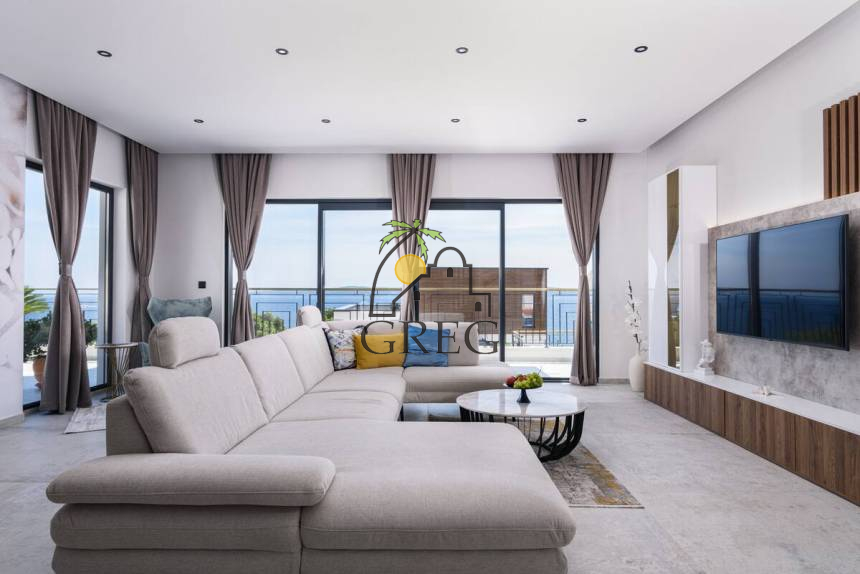 Croatia, Island of Ciovo,  - House, for sale