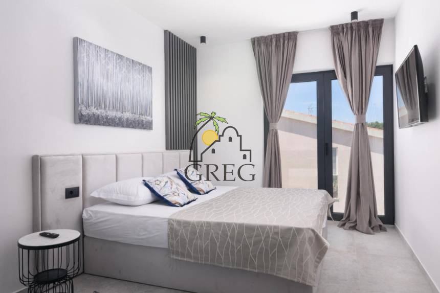 Croatia, Island of Ciovo,  - House, for sale