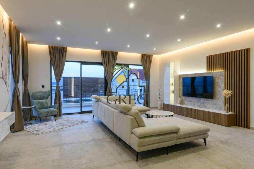 Croatia, Island of Ciovo,  - House, for sale