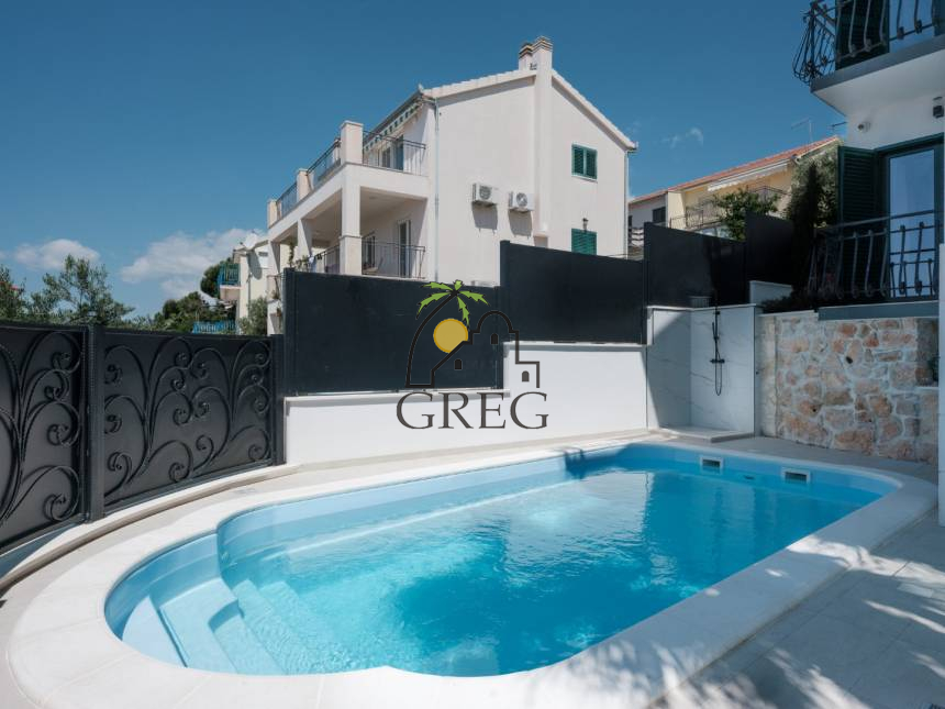 Croatia, Island of Ciovo,  - House, for sale