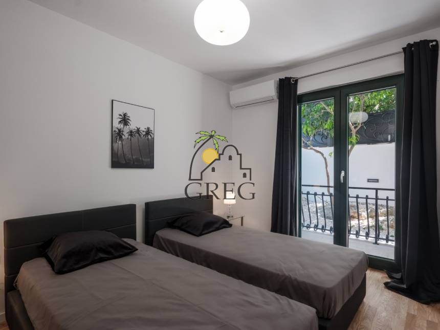 Croatia, Island of Ciovo,  - House, for sale