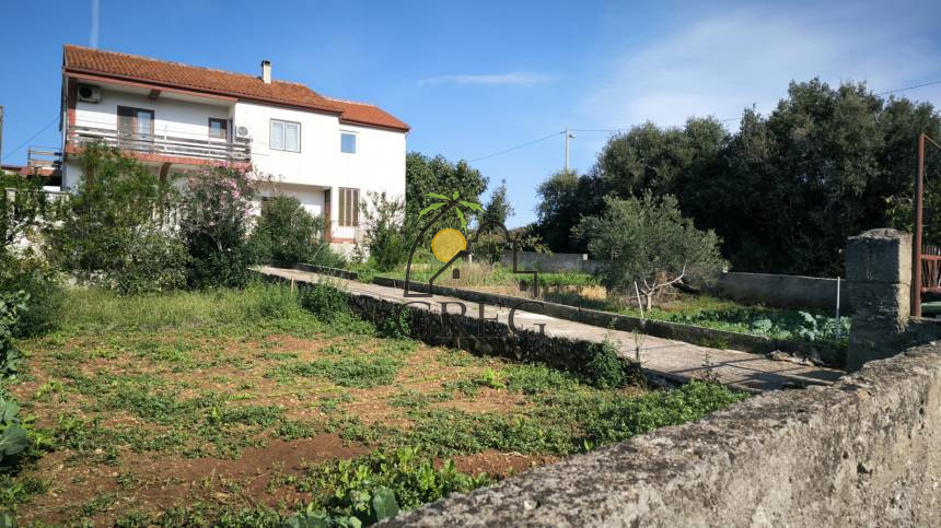 Croatia, North Dalmatia, Petrcane - House, for sale