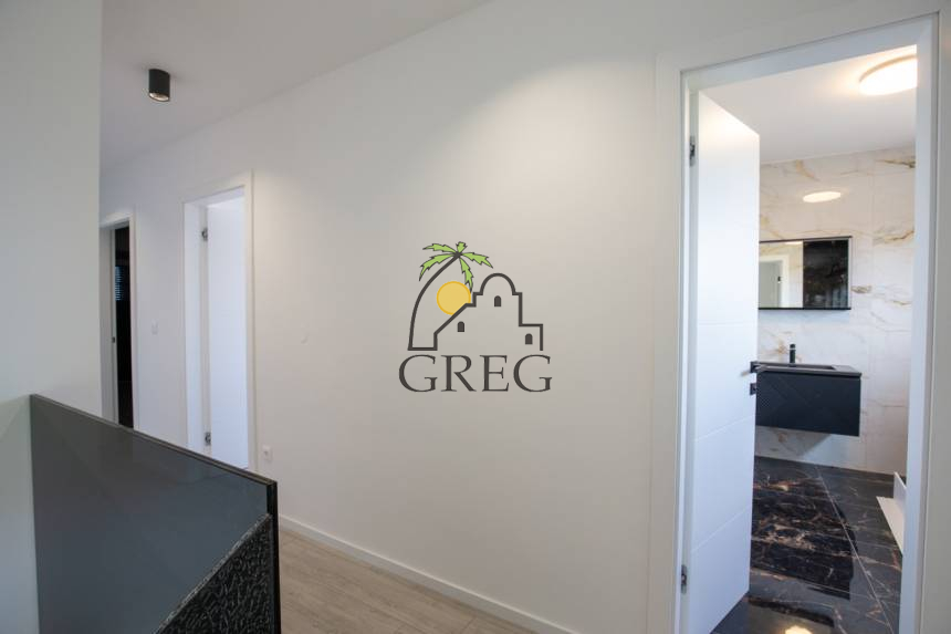 Croatia, North Dalmatia, Privlaka - House, for sale