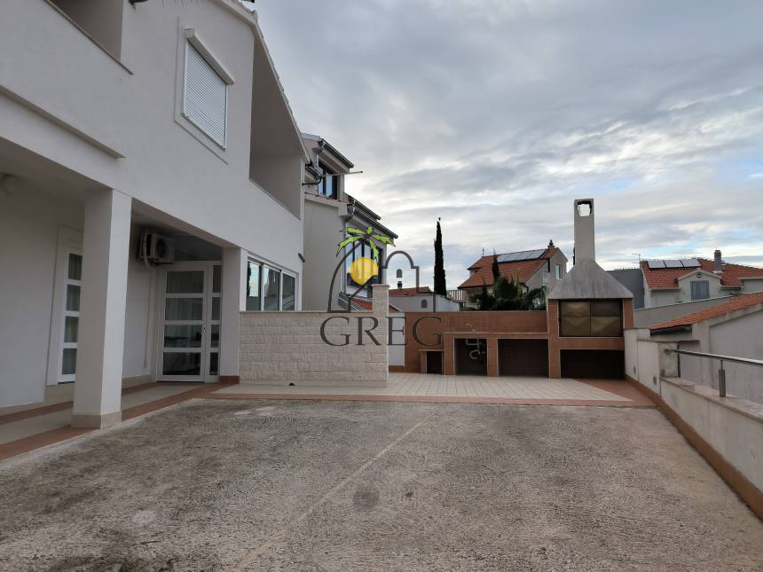 Croatia, North Dalmatia, Primošten - House, for sale